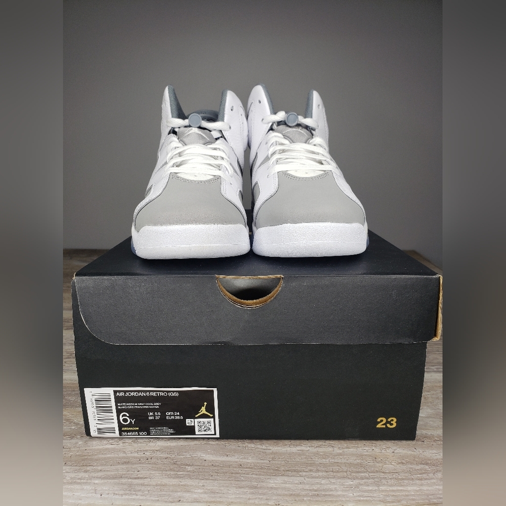 Brand New Jordan Retro 6 White and Gray - Picture 5 of 8
